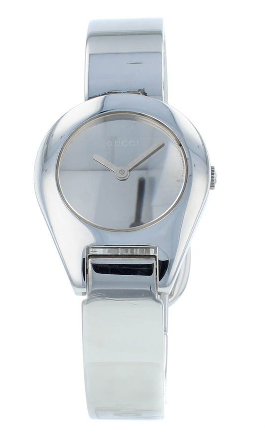 Pre-Owned Gucci 6700L 26mm Quartz Silver Dial Stainless Steel Ladies Watch